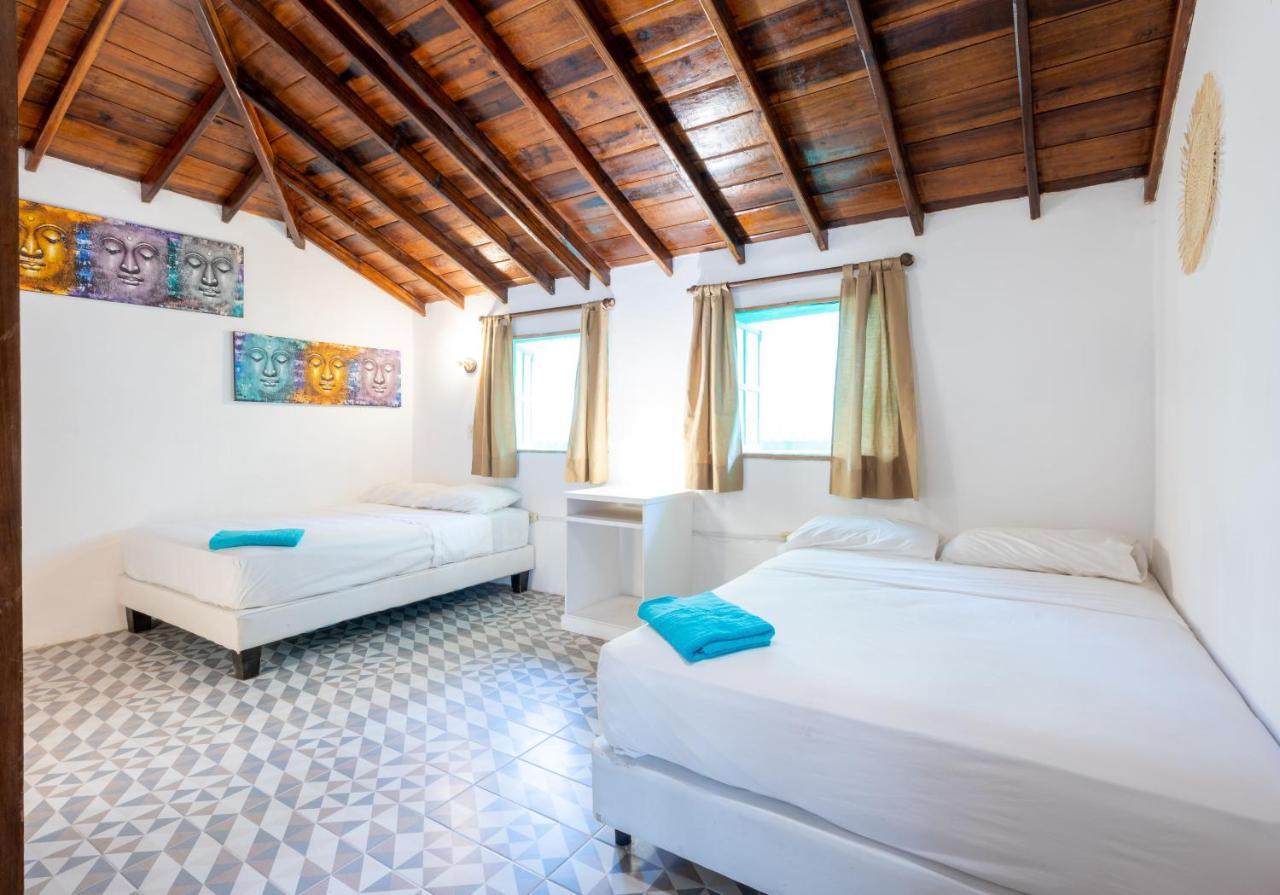 הוסטל מונטניטה Casa Del Sol מראה חיצוני תמונה