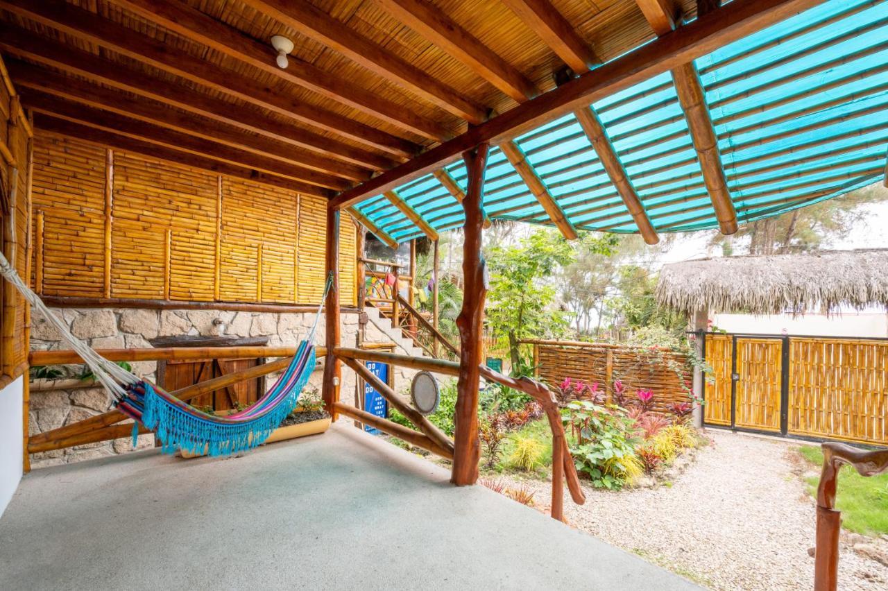 הוסטל מונטניטה Casa Del Sol מראה חיצוני תמונה