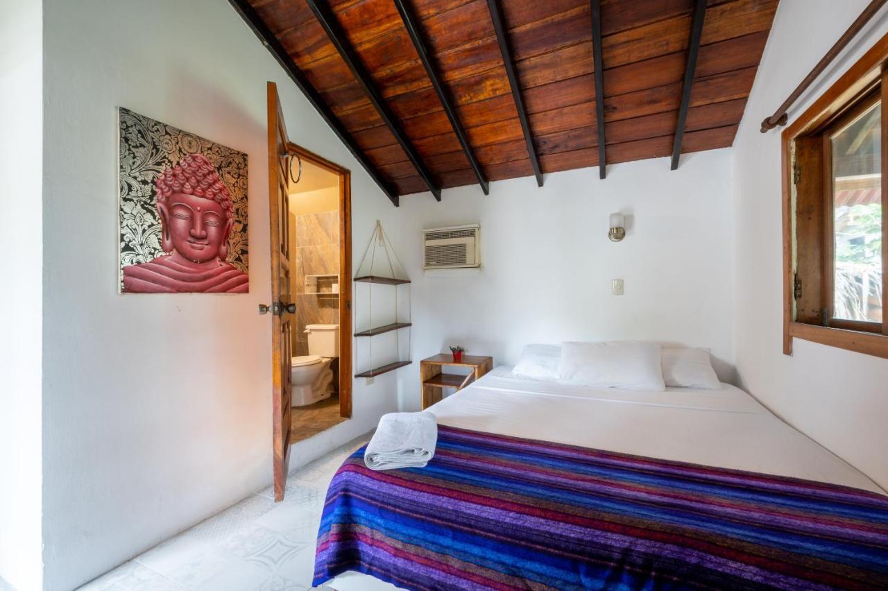 הוסטל מונטניטה Casa Del Sol מראה חיצוני תמונה