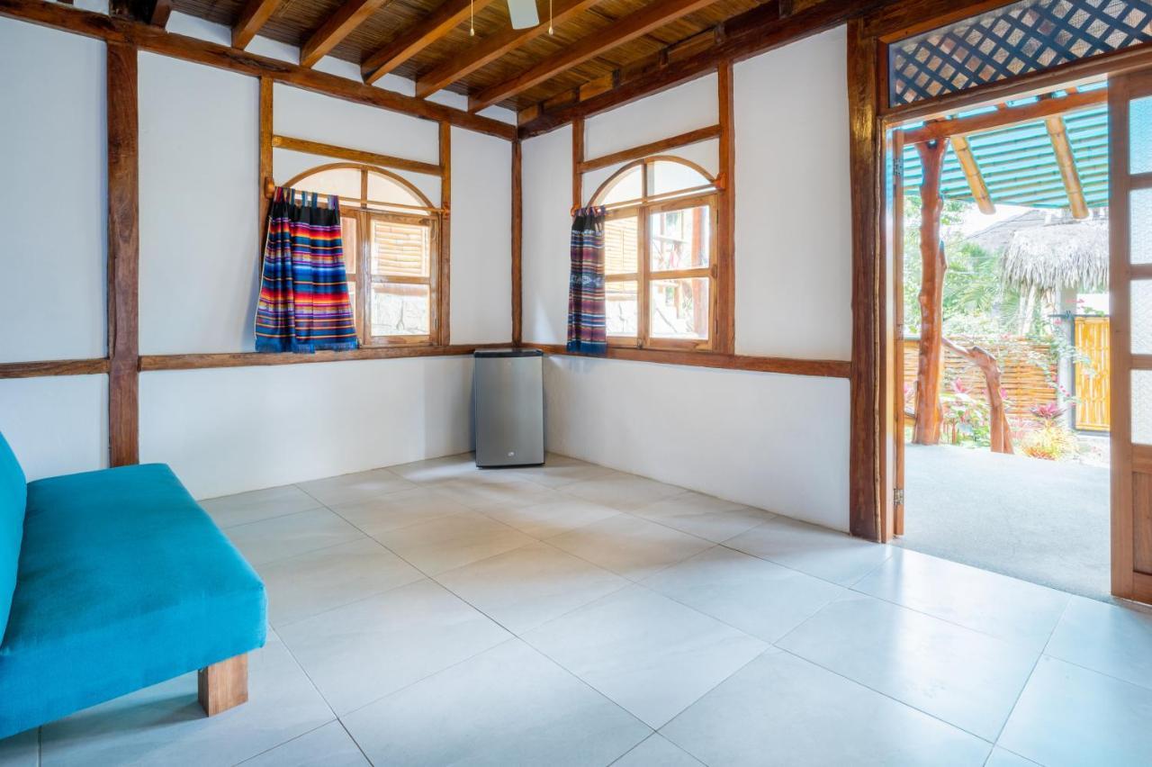הוסטל מונטניטה Casa Del Sol מראה חיצוני תמונה