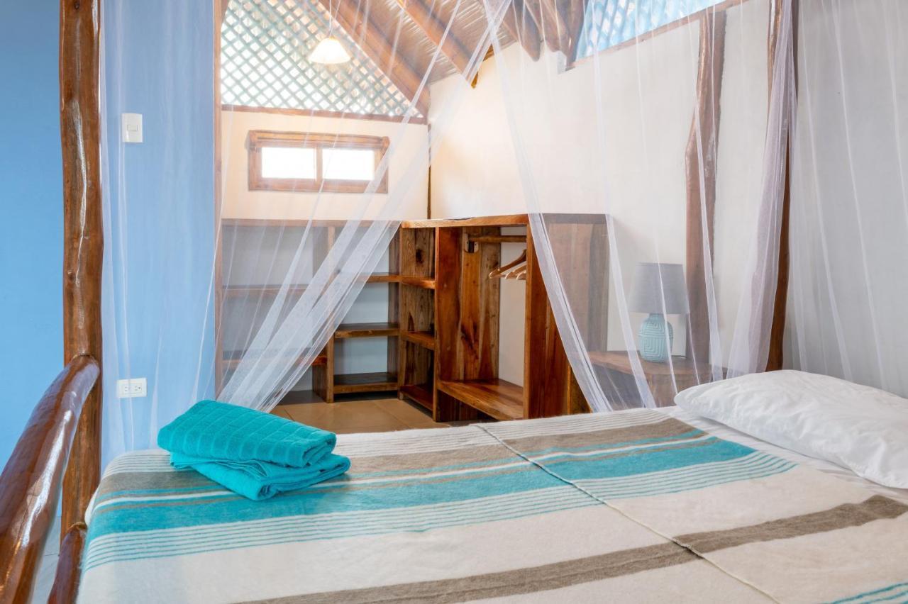 הוסטל מונטניטה Casa Del Sol מראה חיצוני תמונה