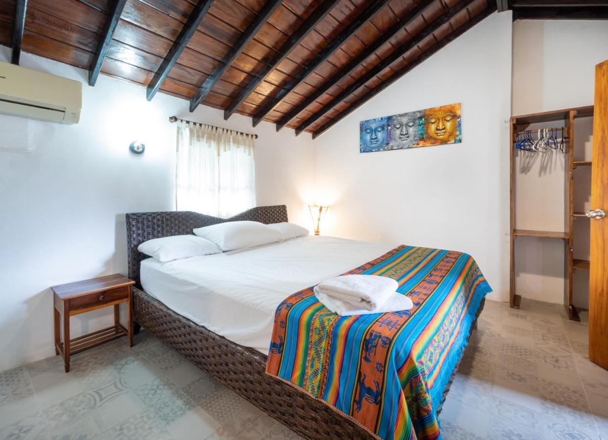 הוסטל מונטניטה Casa Del Sol מראה חיצוני תמונה